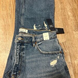 Women’s Abercrombie Ultra High Rise Kick Flare New Tags On